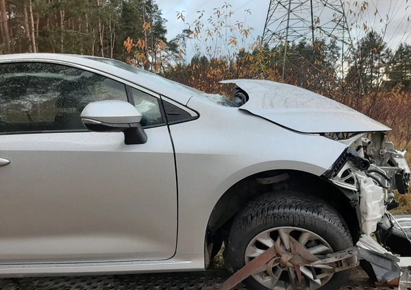 Toyota Corolla cena 26700 przebieg: 44000, rok produkcji 2021 z Gołańcz małe 56